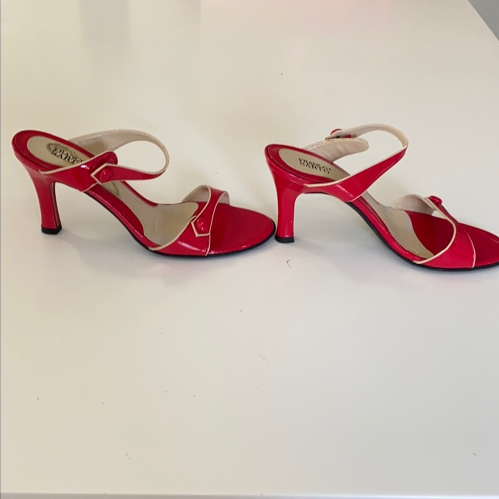Red sandals - Picture 2 of 3